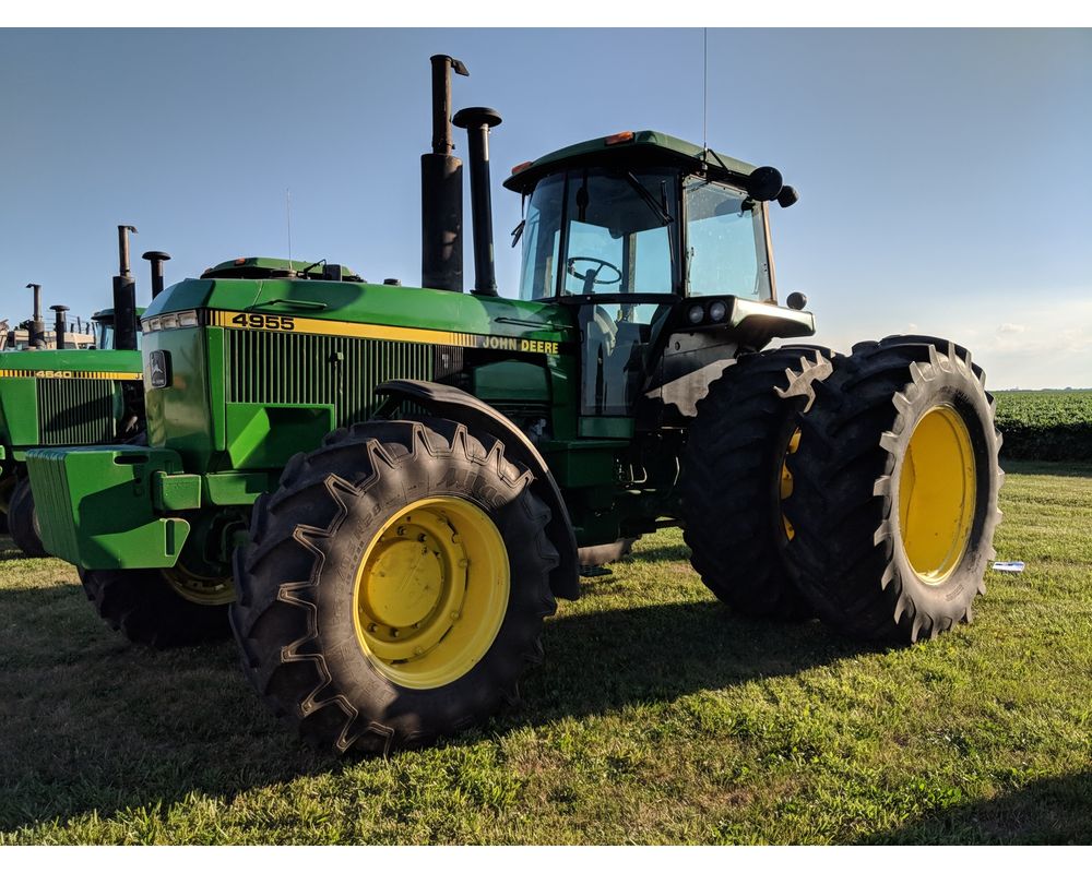 1991 JD 4955 tractor, 6953 hours, power shift, 16 JD weights. Steve Lynn Retirement - Full Line Of Machinery (309-333-2566)